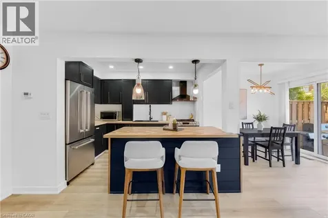 5275 Banting Court Burlington ON L7L 2Z4