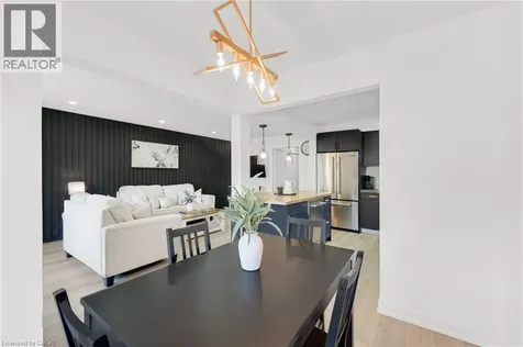 5275 Banting Court Burlington ON L7L 2Z4