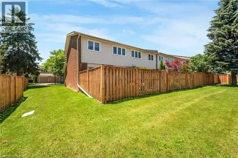 5275 Banting Court Burlington ON L7L 2Z4