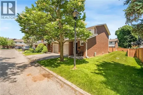 5275 Banting Court Burlington ON L7L 2Z4