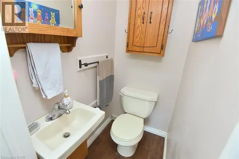135 Alpine Avenue Hamilton ON L9A 1A7