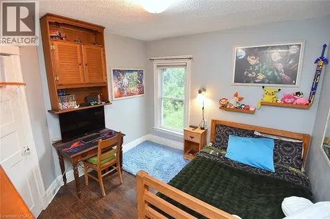 135 Alpine Avenue Hamilton ON L9A 1A7