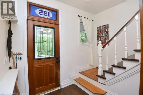 135 Alpine Avenue Hamilton ON L9A 1A7