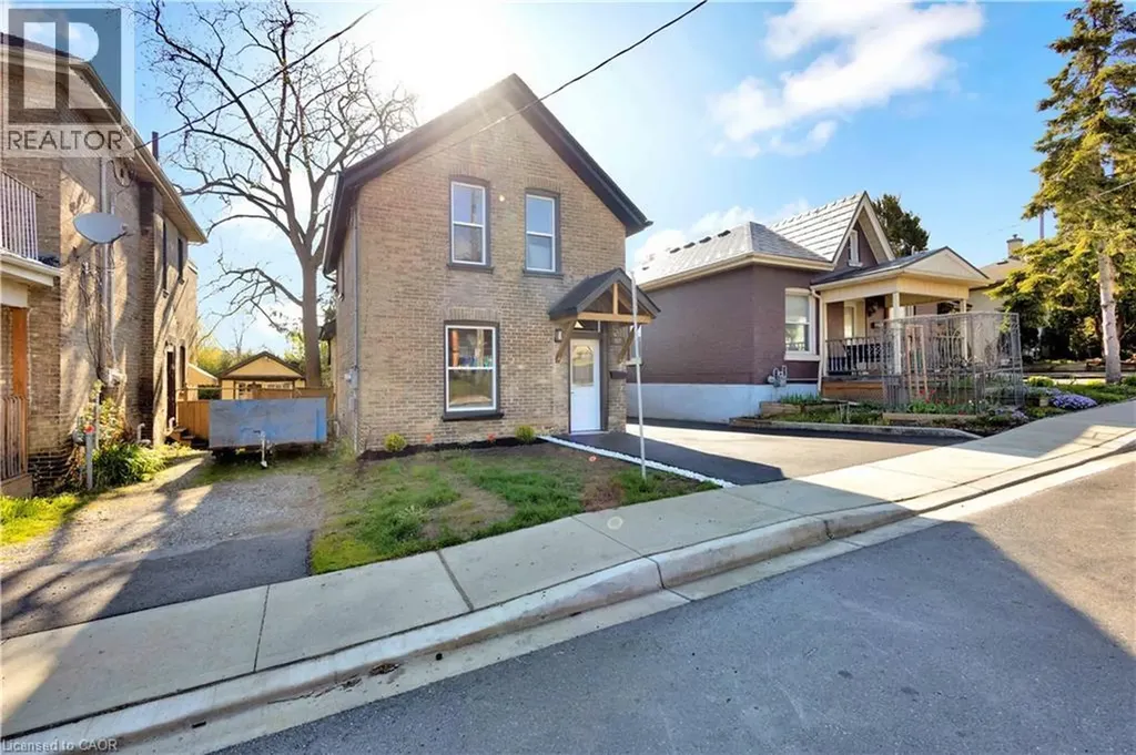 187 Drummond Street Brantford ON N3S 6A8