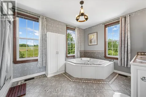 1150 Raglan Road East Oshawa ON L1H 7K4