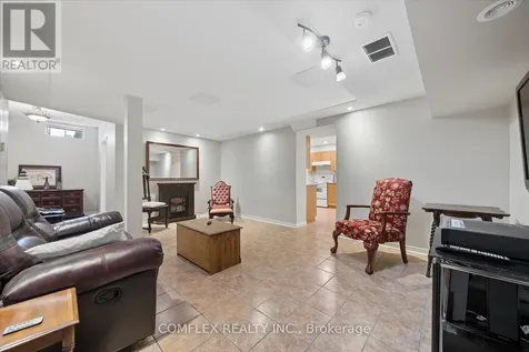 1150 Raglan Road East Oshawa ON L1H 7K4