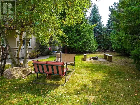 102 Ridgeview Drive North Blue Mountains ON L9Y 0L4