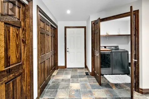 102 Ridgeview Drive North Blue Mountains ON L9Y 0L4