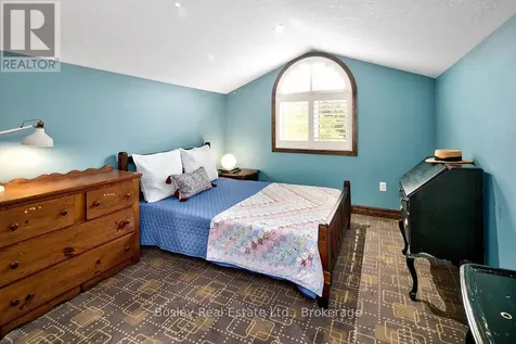102 Ridgeview Drive North Blue Mountains ON L9Y 0L4