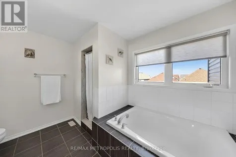 118 Cauthers Crescent New Tecumseth ON L9R 0L1