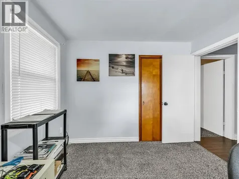 3278 Clemenceau Windsor ON N8T 2R7