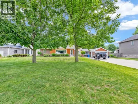 4278 Casgrain Drive Windsor ON N9G 2B2