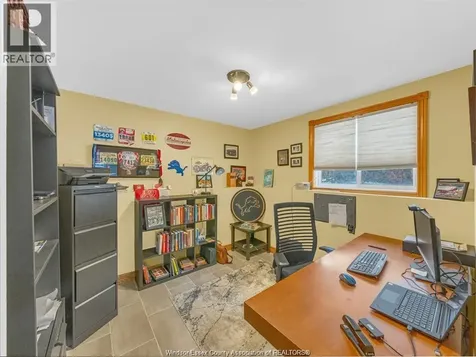 4278 Casgrain Drive Windsor ON N9G 2B2