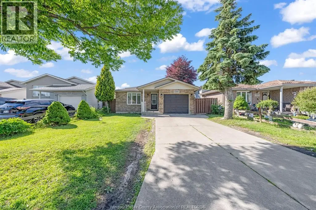 1541 Foster Windsor ON N8W 5P8