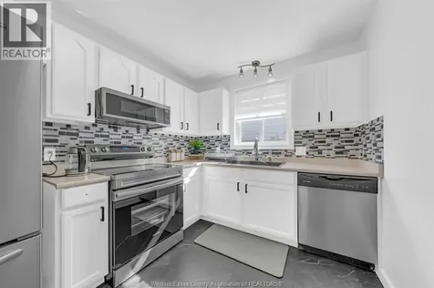 1541 Foster Windsor ON N8W 5P8