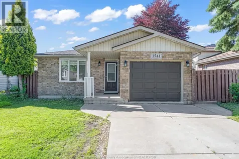 1541 Foster Windsor ON N8W 5P8