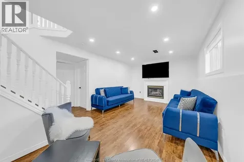 1541 Foster Windsor ON N8W 5P8