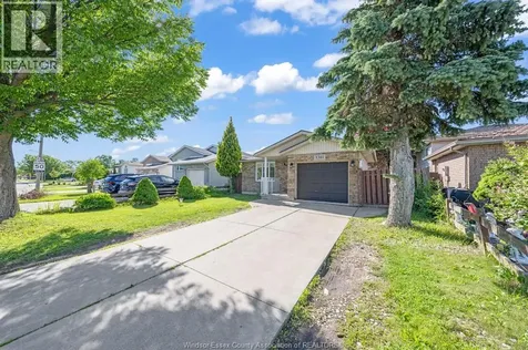 1541 Foster Windsor ON N8W 5P8