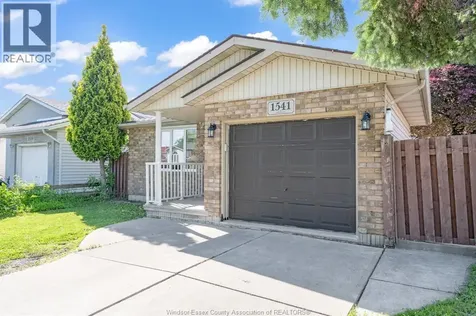 1541 Foster Windsor ON N8W 5P8