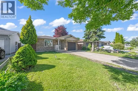 1541 Foster Windsor ON N8W 5P8