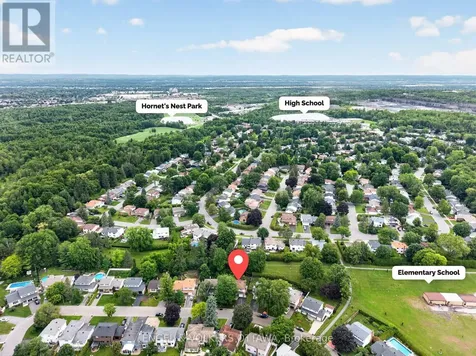 19 Woodhill Crescent Ottawa ON K1B 3B7