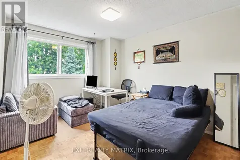 1661 Heron Road Ottawa ON K1V 6A3