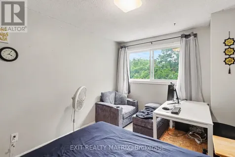 1661 Heron Road Ottawa ON K1V 6A3