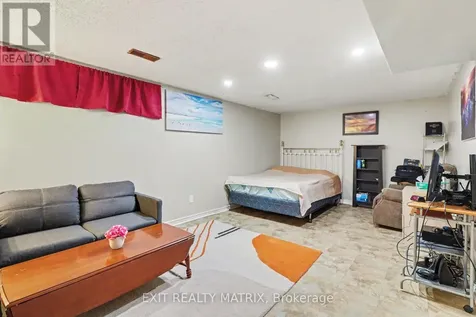 1661 Heron Road Ottawa ON K1V 6A3