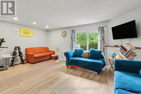 1661 Heron Road Ottawa ON K1V 6A3
