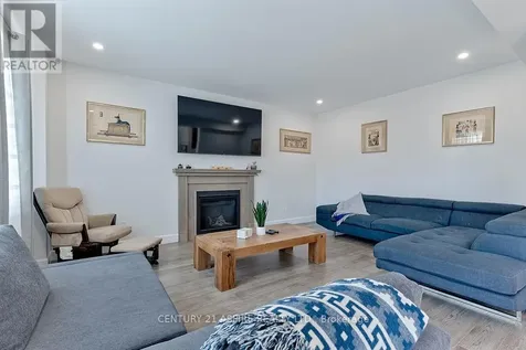 5 Drew Street Petawawa ON K8H 0G7