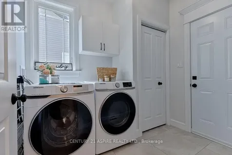5 Drew Street Petawawa ON K8H 0G7