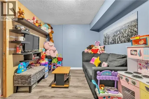 375 Pioneer Drive Kitchener ON N2P 1L8