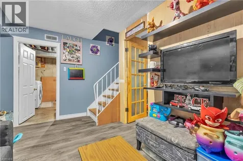 375 Pioneer Drive Kitchener ON N2P 1L8