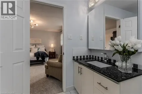 12 Branthaven Drive Stoney Creek ON L8J 2L9