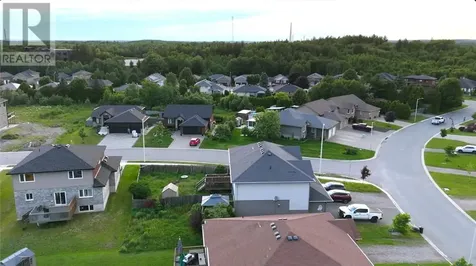 86 Rinkside Court Sudbury ON P3E 0E3