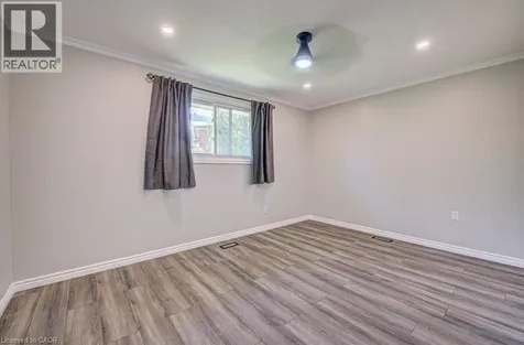 14 Krafty Court Hamilton ON L9C 6R7