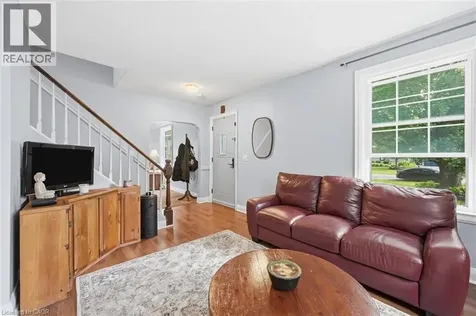 938 Cloverleaf Drive Burlington ON L7T 3Y9