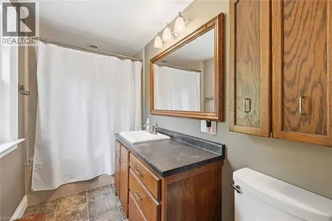 938 Cloverleaf Drive Burlington ON L7T 3Y9