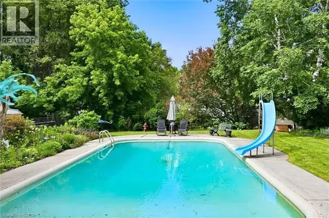938 Cloverleaf Drive Burlington ON L7T 3Y9