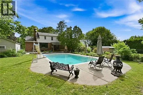 938 Cloverleaf Drive Burlington ON L7T 3Y9