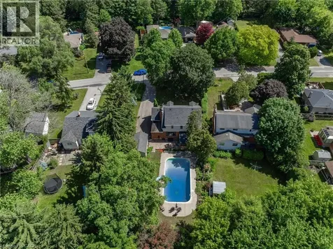 938 Cloverleaf Drive Burlington ON L7T 3Y9