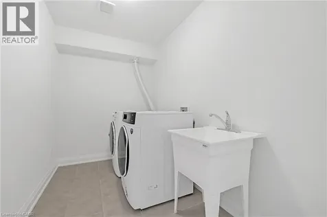 115 Hitchman Street Paris ON N3L 0M1