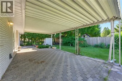 6 Treelawn Terrace Brantford ON N3R 3P6