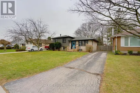 13 Dunwich Drive St. Thomas ON N5R 4T7