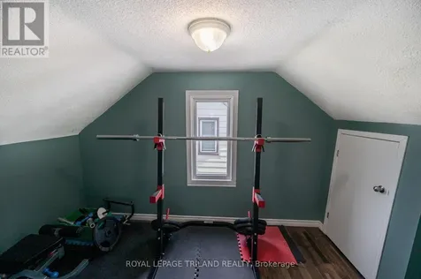 17 Trafalgar Street St. Thomas ON N5P 1P1