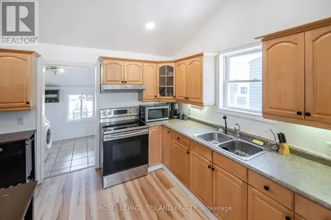 17 Trafalgar Street St. Thomas ON N5P 1P1