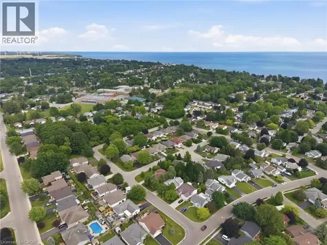 12 Schneider Drive Port Dover ON N0A 1N4