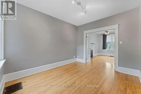 60 Clarey Avenue Ottawa ON K1S 2R7