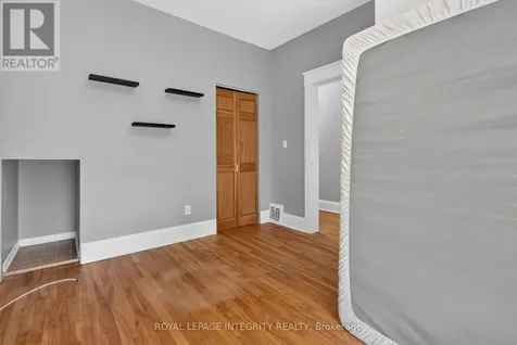 60 Clarey Avenue Ottawa ON K1S 2R7