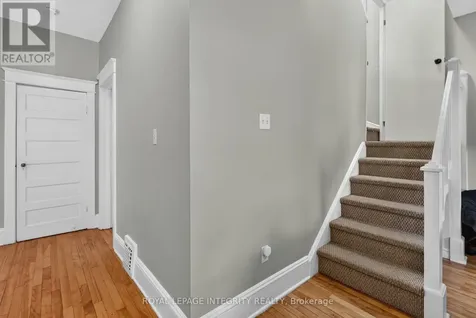 60 Clarey Avenue Ottawa ON K1S 2R7